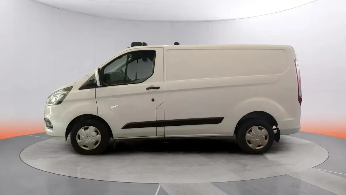 Usado Ford Transit Custom Trend 131 CV (96 kW) 2023 Blanco Van