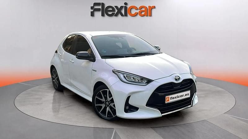 Blanco Usado 2021 Toyota Yaris Hybrid Business Edition Utilitario | 16.990 € (Precio justo) - Imagen 1/4