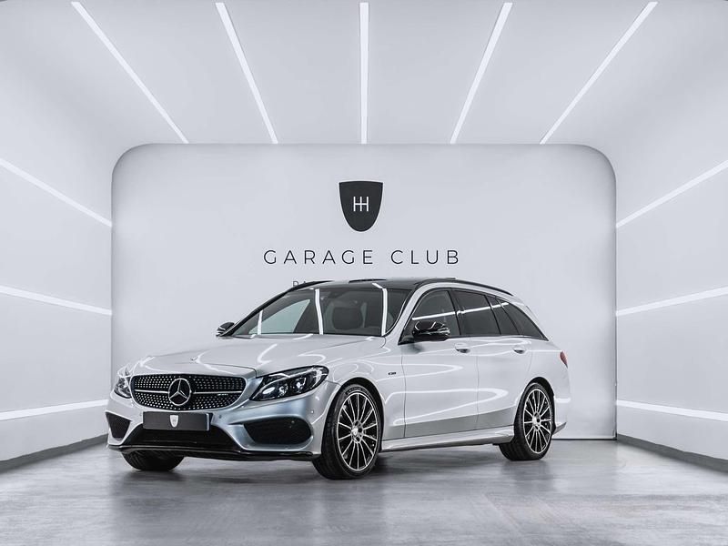 Gris / plata Usado 2017 Mercedes C450 AMG AMG Familiar | 25.499 € - Imagen 1/4