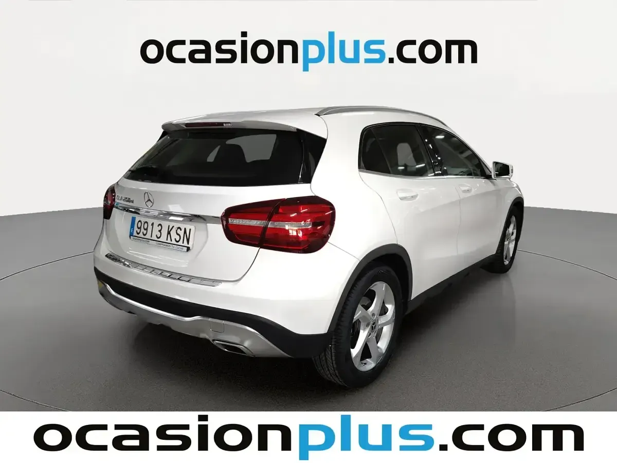Usado Mercedes GLA200 136 CV (100 kW) 2018 Blanco SUV