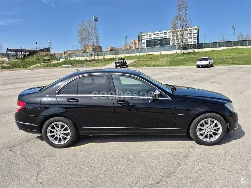 Usado Mercedes C280 Avantgarde 231 CV (169 kW) 2007 Negro Berlina