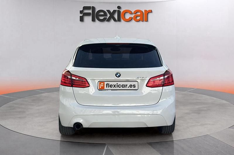 Usado BMW 216 Active Tourer 116 CV (85 kW) 2018 Blanco Monovolumen