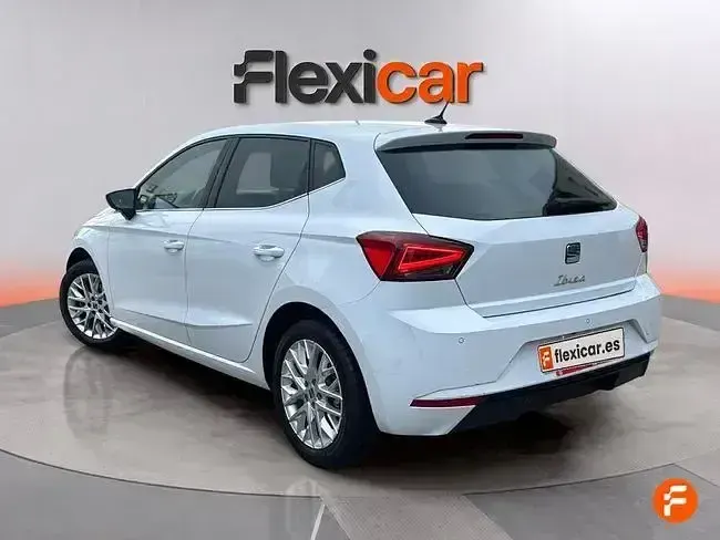 Usado Seat Ibiza 115 CV (84 kW) 2024 Blanco Utilitario