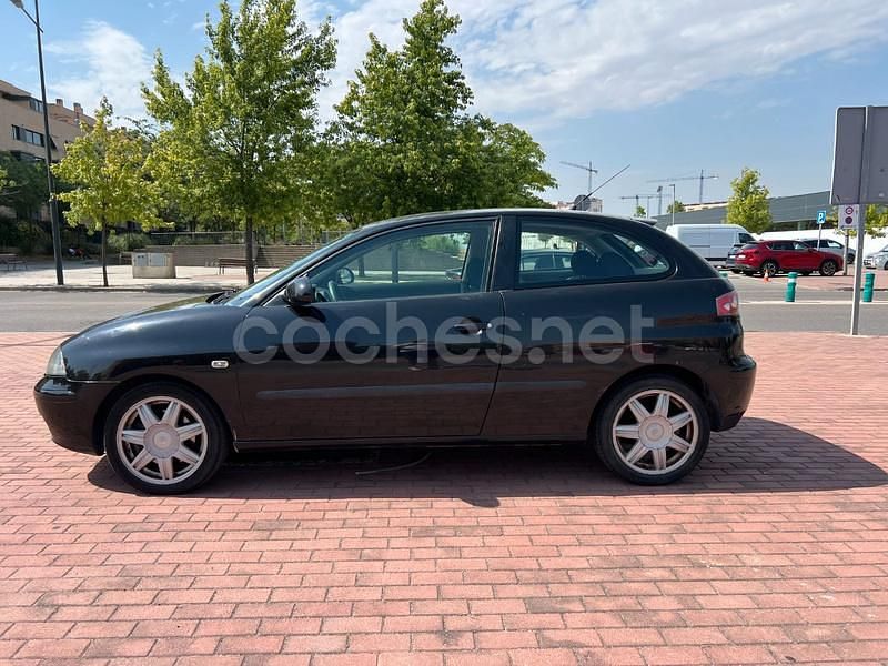 Usado Seat Ibiza Sport 130 CV (95 kW) 2004 Negro Berlina