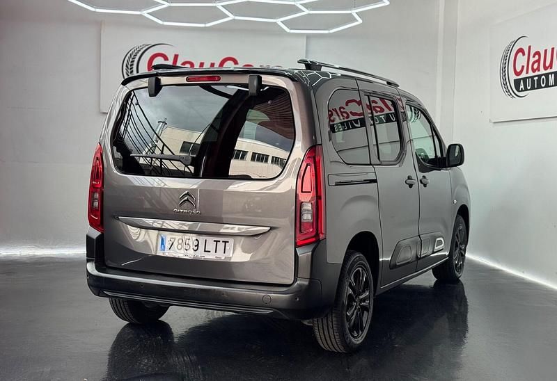 Usado Citroën Berlingo Feel 100 CV (73 kW) 2021 Gris Monovolumen