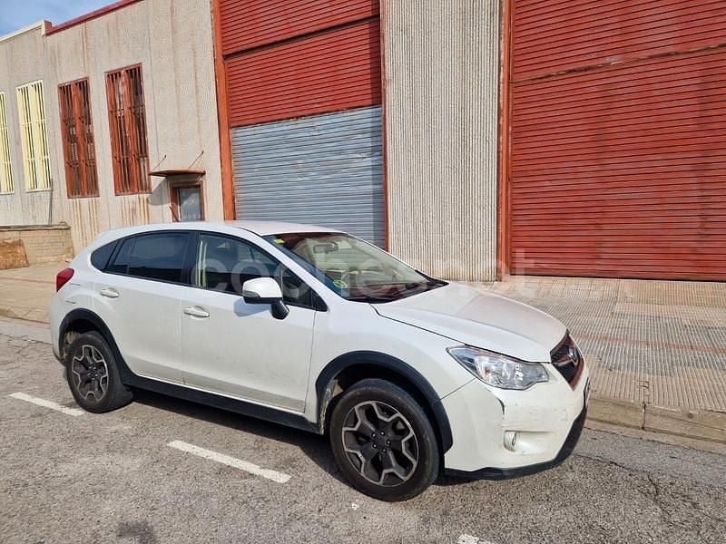 Blanco Usado 2014 Subaru XV SUV | 4300 € - Imagen 1/4