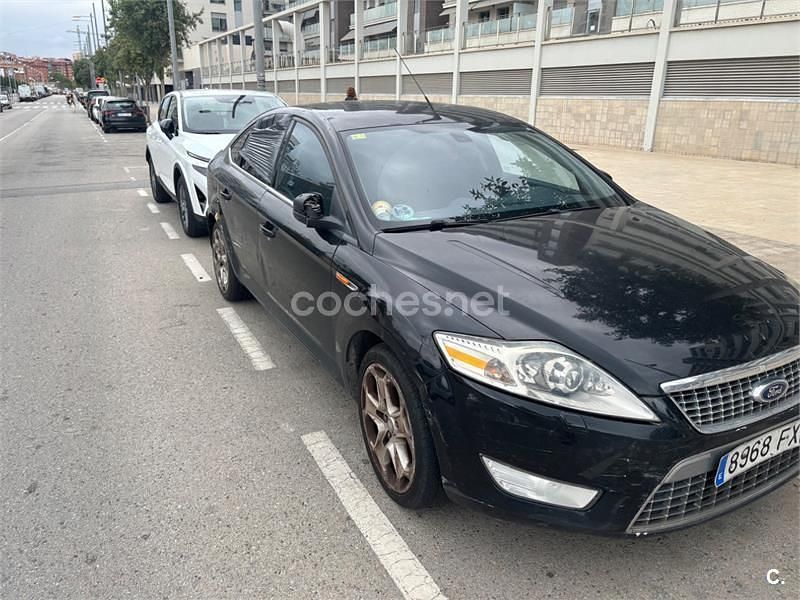Negro Usado 2007 Ford Mondeo Titanium Berlina | 900 € - Imagen 1/4