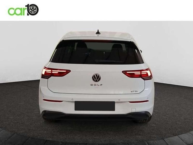 Occasion VW Golf VIII Life 110 ch (80 kW) 2022 Blanc Berline