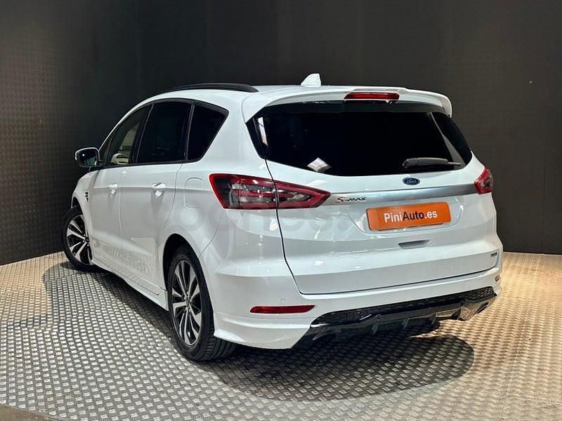 Begagnad Ford S-MAX ST-Line 190 HK (139 kW) 2023 Vit Minibuss
