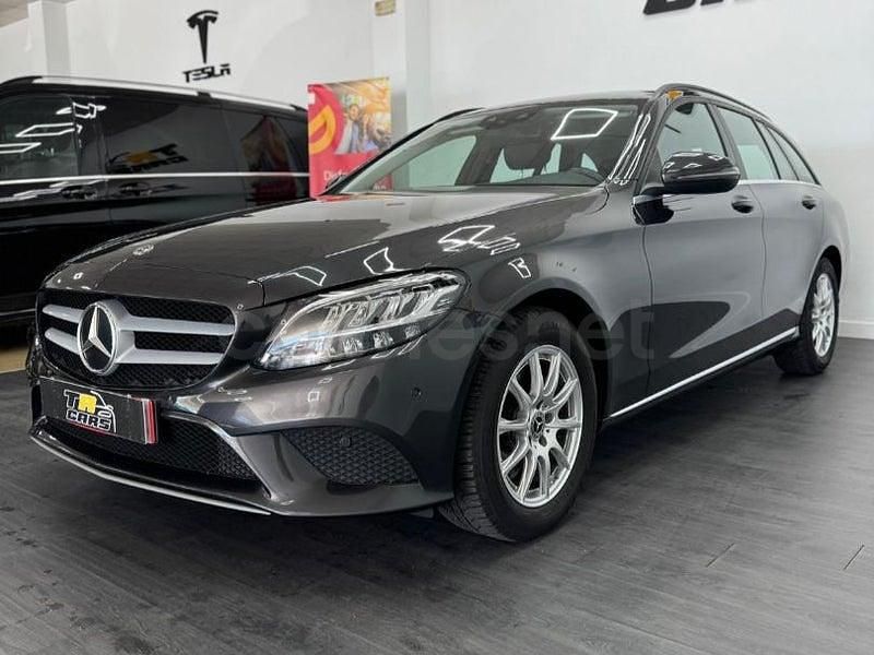 Usado Mercedes C200 160 CV (117 kW) 2021 Gris / plata Familiar
