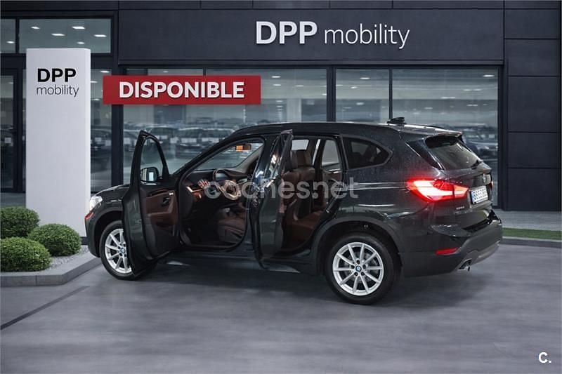 Usado BMW X1 116 CV (85 kW) 2021 Negro SUV