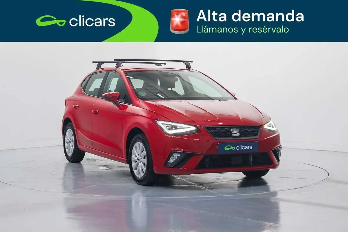 Usado Seat Ibiza Style 110 CV (80 kW) 2022 Rojo Utilitario