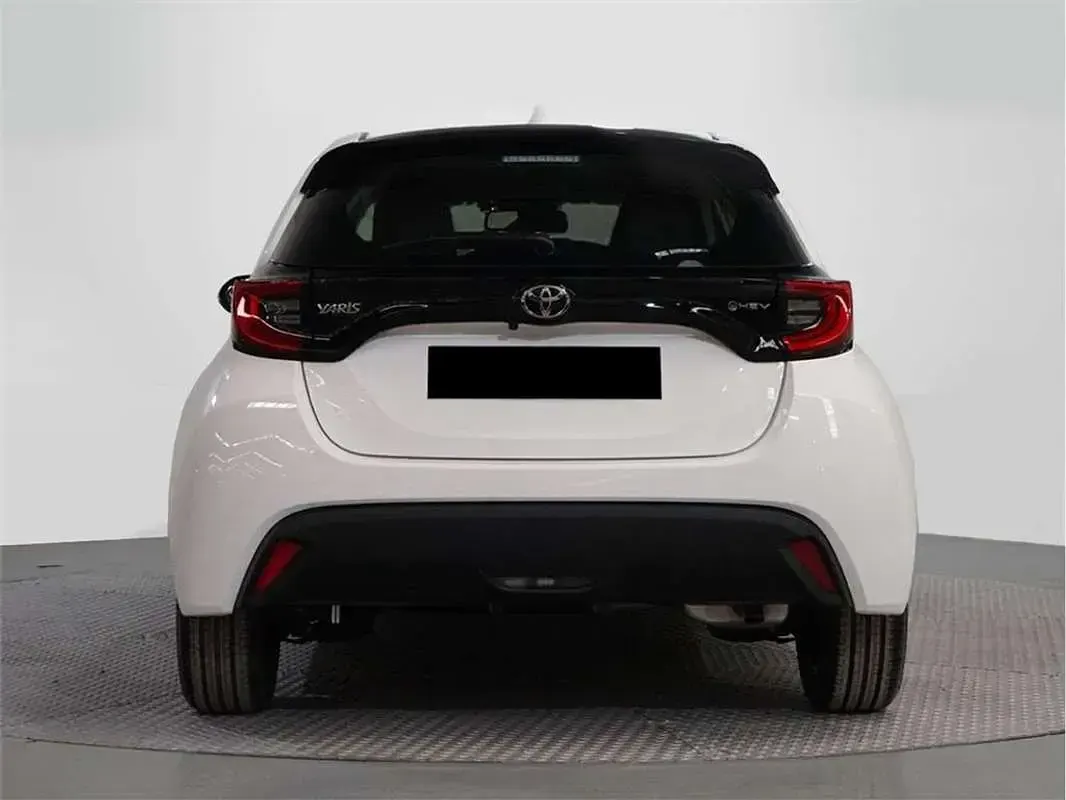 Usado Toyota Yaris Active 116 CV (85 kW) 2024 Utilitario
