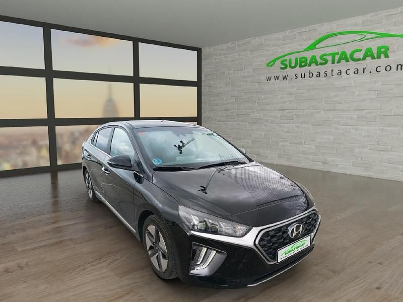 Usado Hyundai Ioniq 141 CV (103 kW) 2021 Negro metalizado Utilitario