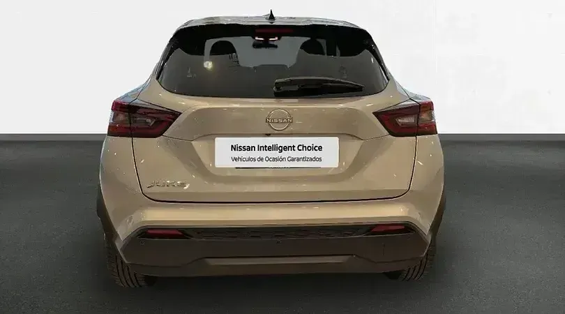 Usado Nissan Juke N-Connecta 114 CV (83 kW) 2024 Skline grey (metalizado) SUV