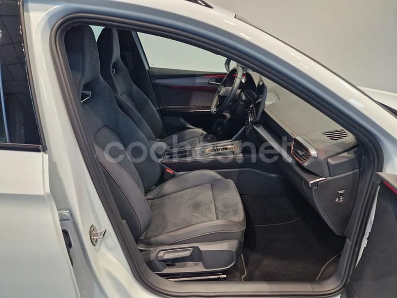 Usado Cupra Leon 204 CV (150 kW) 2025 Blanco Familiar