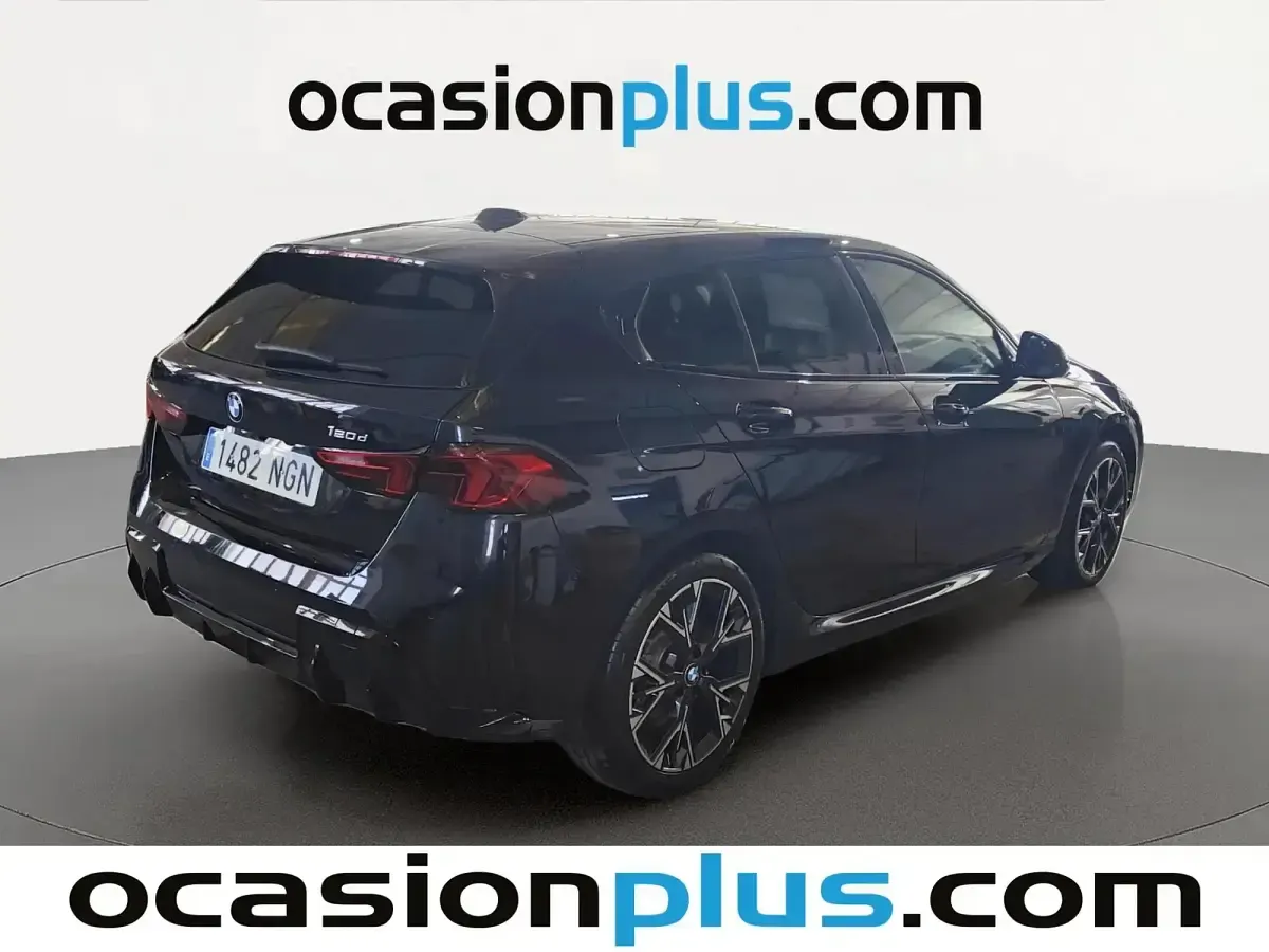 Usado BMW 120 163 CV (119 kW) 2025 Negro Utilitario