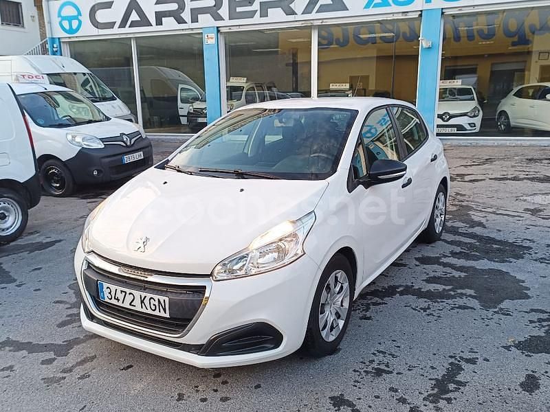 Usado Peugeot 208 Active 75 CV (55 kW) 2018 Blanco Utilitario