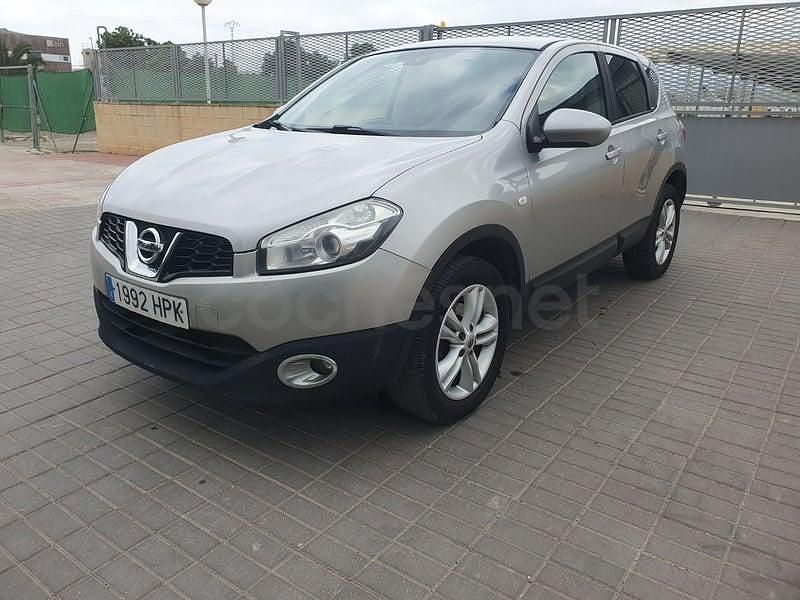Usado Nissan Qashqai Acenta 110 CV (80 kW) 2013 Gris / plata SUV