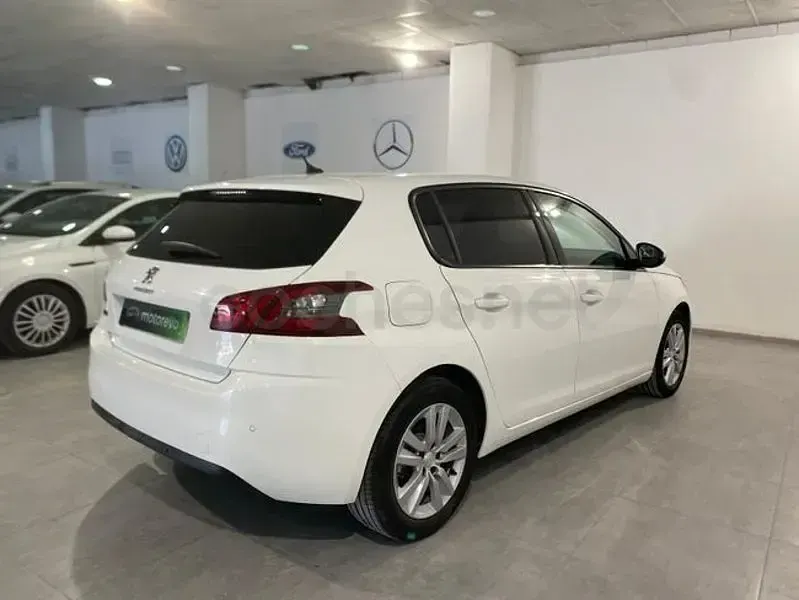 Occasion Peugeot 308 Allure 130 PK (95 kW) 2021 Wit Sedan