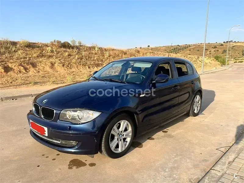 Usado BMW 118 143 CV (105 kW) 2009 Azul Utilitario