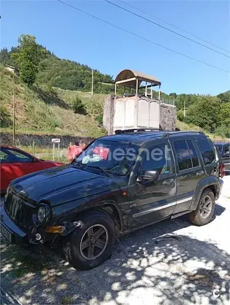 Usado Jeep Cherokee Sport 163 CV (119 kW) 2006 Verde SUV