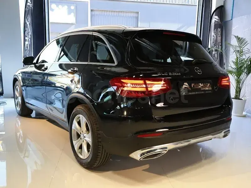 Usado Mercedes GLC220 170 CV (125 kW) 2017 Negro SUV
