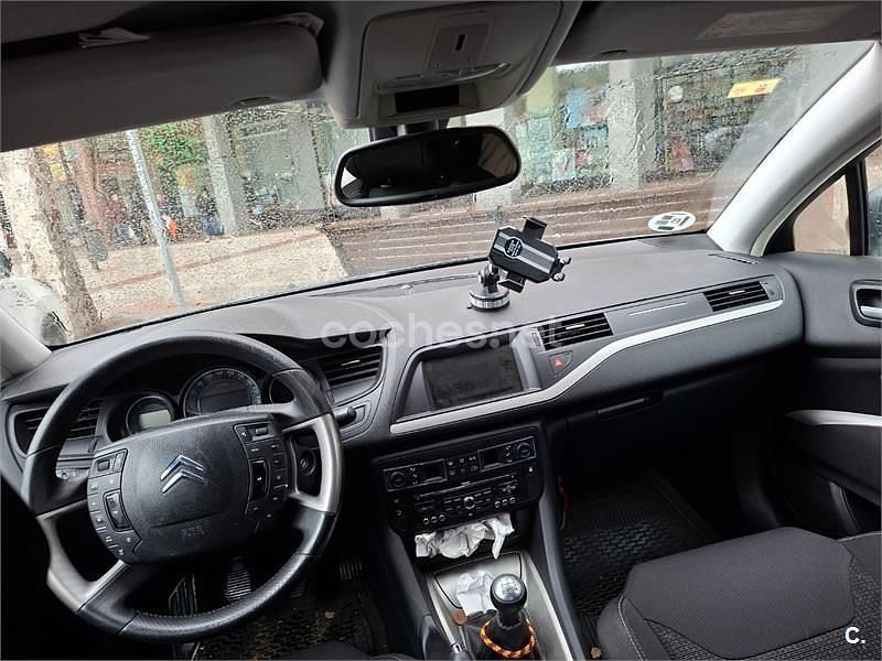 Usado Citroën C5 109 HP (80 kW) 2010 Cinzento Sedan