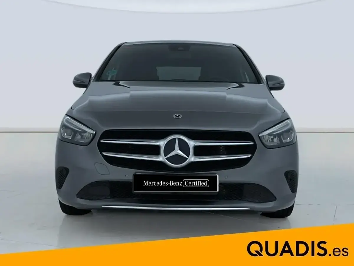Usado Mercedes B200 163 CV (119 kW) 2021 Gris Utilitario
