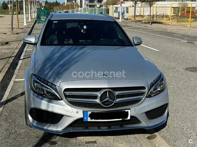 Usado Mercedes C180 AMG line 156 CV (114 kW) 2016 Gris / plata Familiar