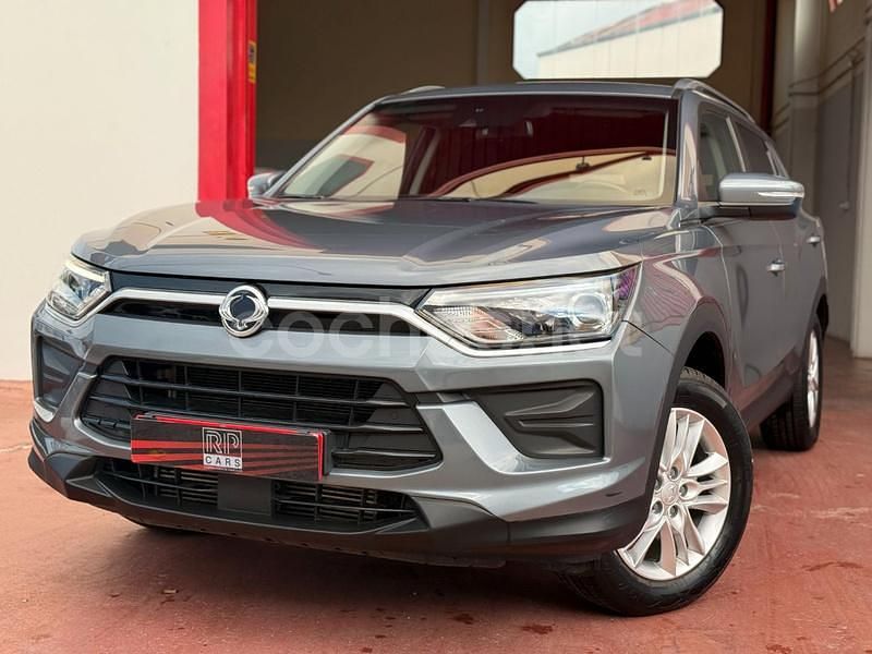 Gris / plata Usado 2022 Ssangyong (KGM) Korando Limited SUV | 17.990 € (Precio justo) - Imagen 1/4