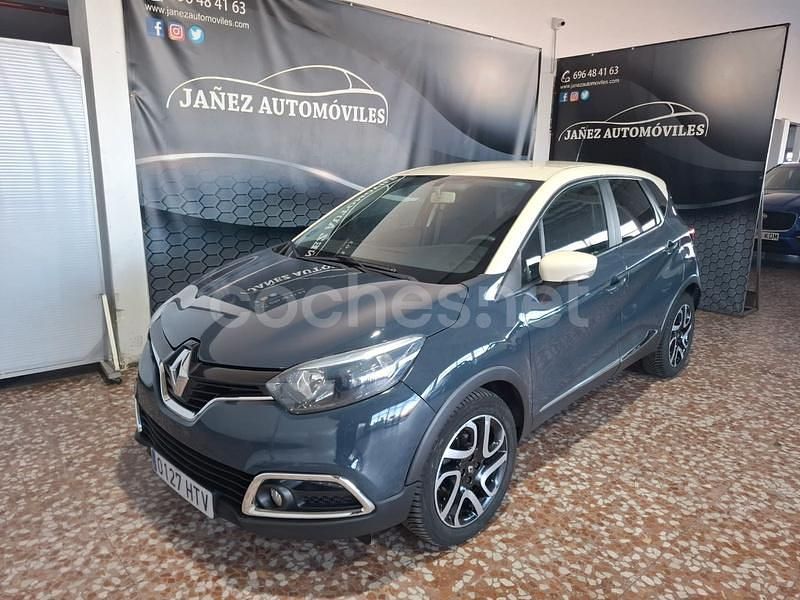 Gris / plata Usado 2014 Renault Captur Life SUV | 7490 € (Precio justo) - Imagen 1/4