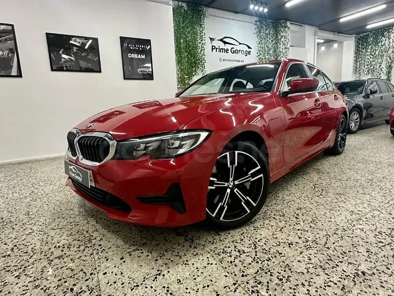 Usado BMW 330e 292 CV (214 kW) 2021 Rojo Berlina