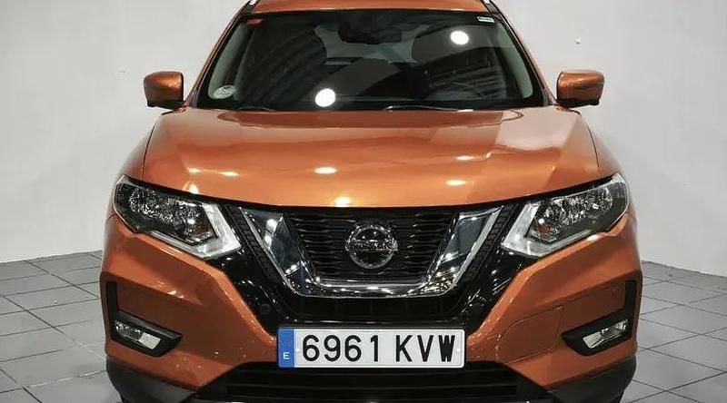 Usado Nissan X-Trail N-Connecta 150 CV (110 kW) 2019 Naranja perlado SUV