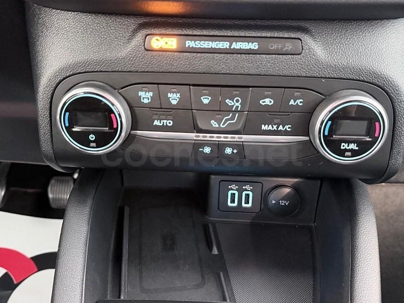 Usado Ford Kuga ST-Line 120 CV (88 kW) 2021 Azul SUV