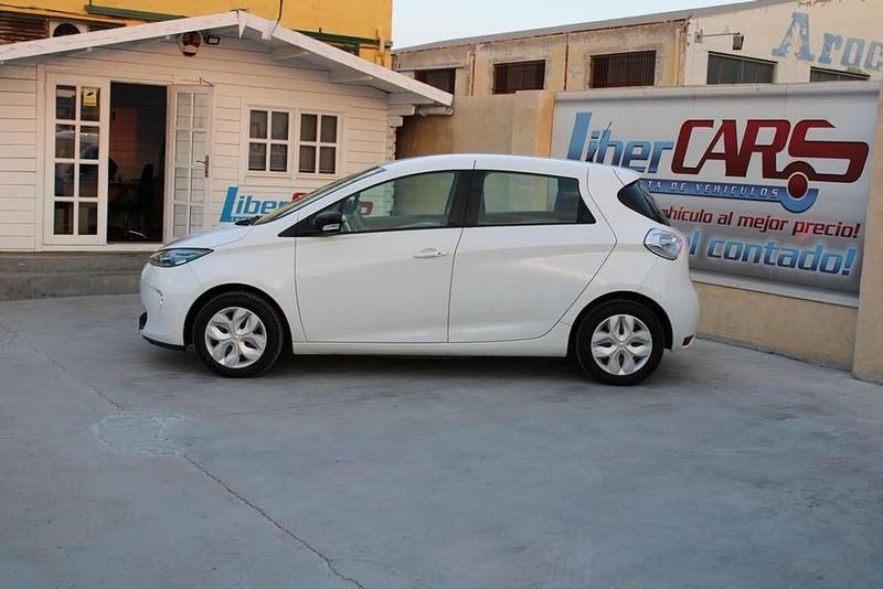 Usado Renault Zoe Life 66 kW (91 CV) 2019 Blanco Utilitario