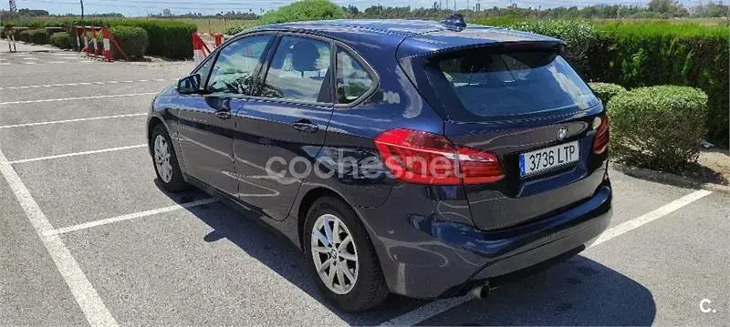 Usado BMW 218 150 CV (110 kW) 2016 Azul Familiar