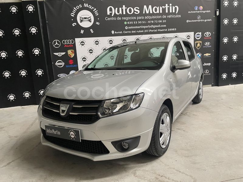 Gris / plata Usado 2015 Dacia Sandero Lauréate Utilitario | 6100 € (Precio justo) - Imagen 1/4