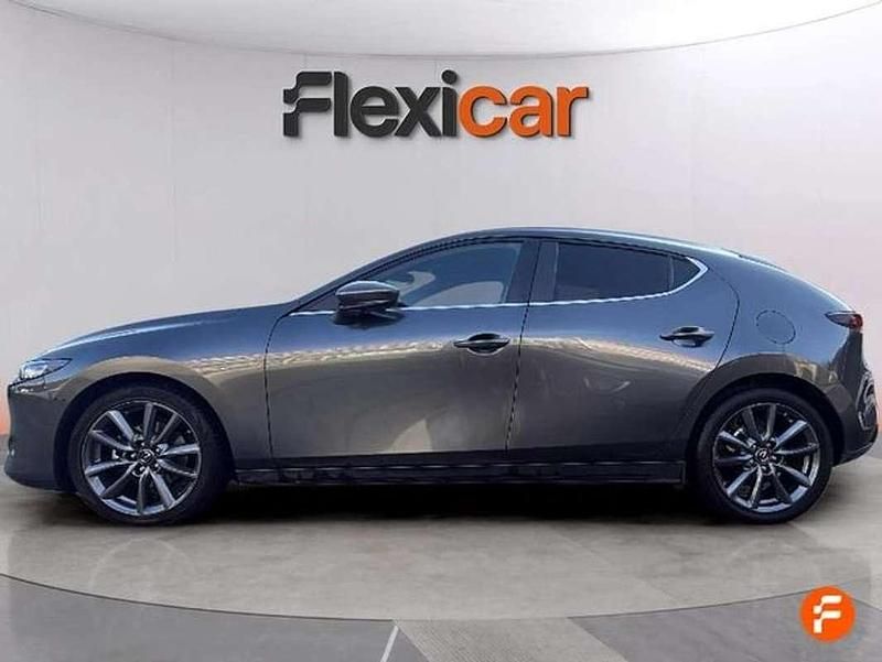 Usado Mazda 3 122 CV (89 kW) 2021 Negro Berlina