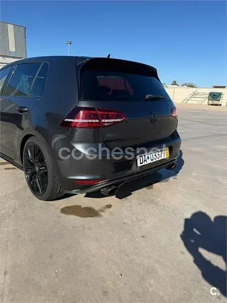 Usado VW Golf VII GTI 220 CV (161 kW) 2016 Gris / plata Berlina