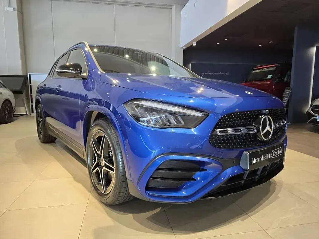 Nuevo Mercedes GLA200 163 CV (119 kW) 2025 Azul SUV