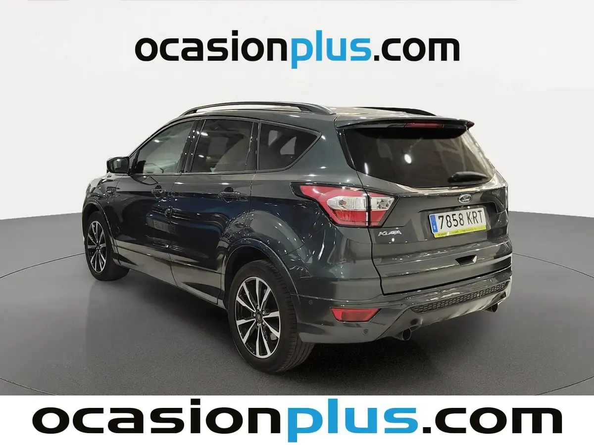 Usado Ford Kuga ST-Line 150 CV (110 kW) 2018 Gris SUV