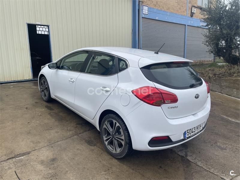 Usado Kia Ceed GT 128 CV (94 kW) 2013 Blanco Berlina