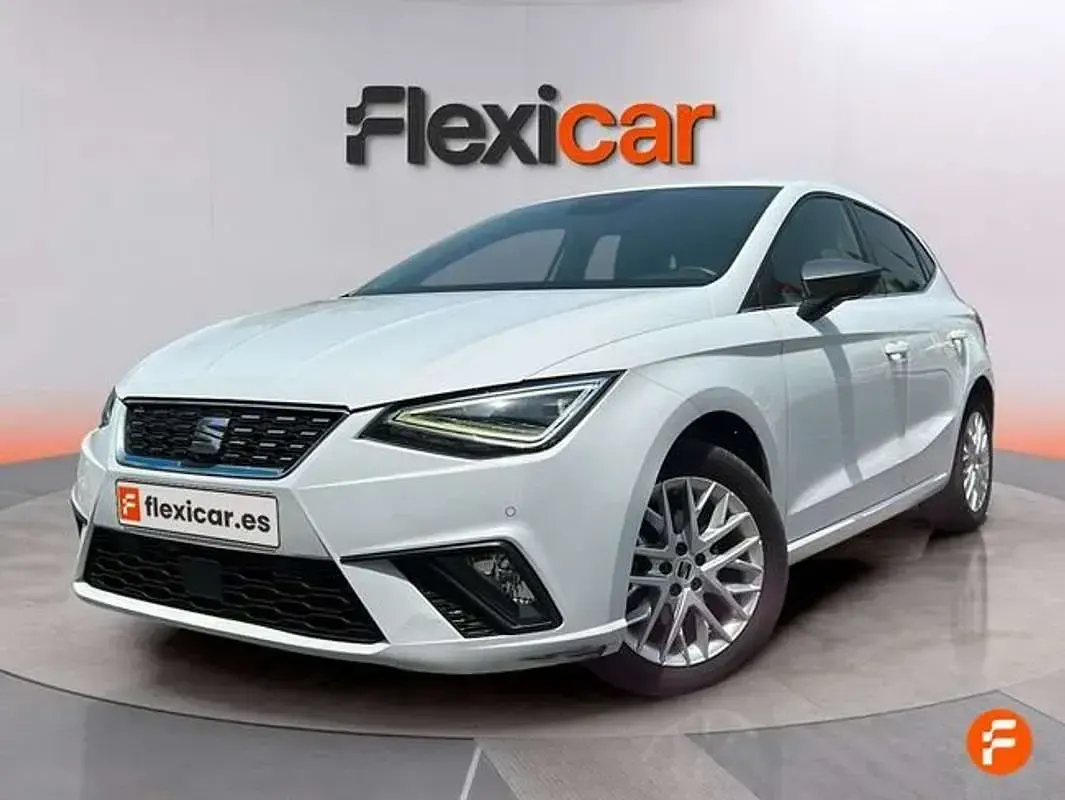 Usado Seat Ibiza XCELLENCE 116 CV (85 kW) 2024 Blanco Utilitario