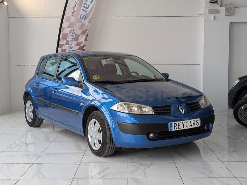 Usado Renault Mégane II Dynamique 115 CV (84 kW) 2004 Azul Berlina