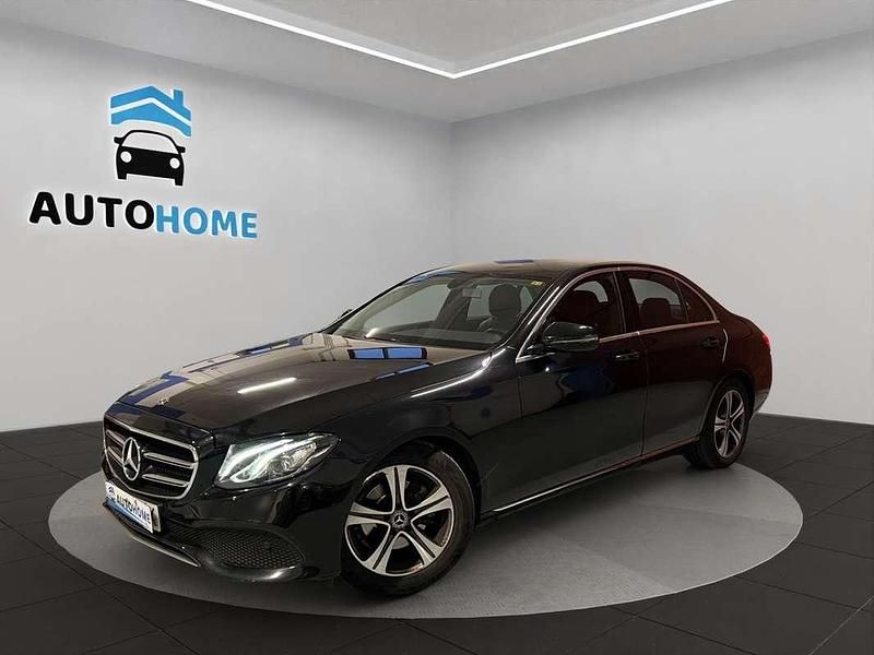 Usado Mercedes E220 194 CV (142 kW) 2019 Negro Berlina