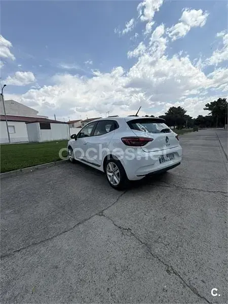 Usado Renault Clio V Zen 100 CV (73 kW) 2020 Blanco Berlina