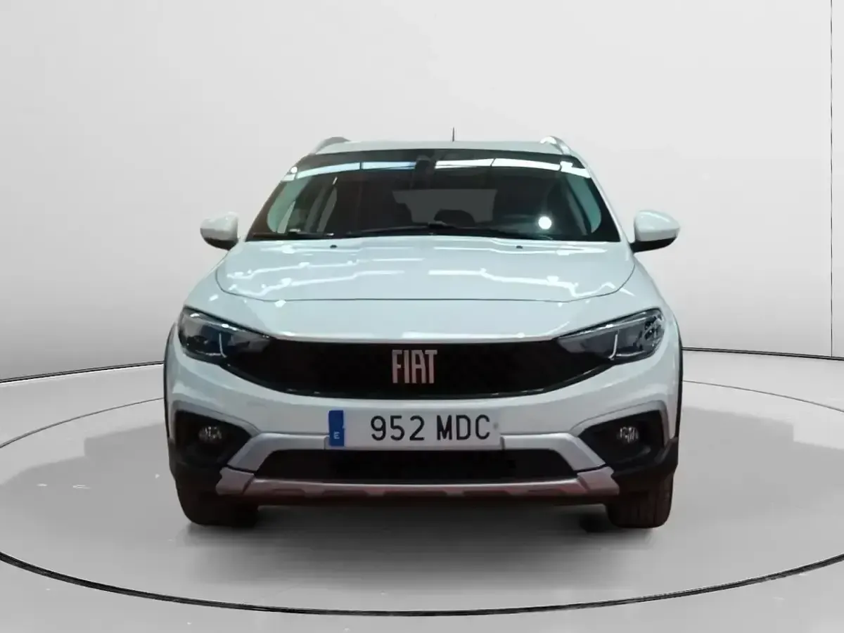 Usado Fiat Tipo Cross 101 CV (74 kW) 2022 Blanco Berlina