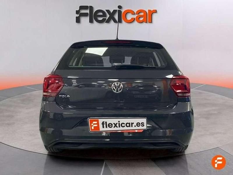 Usado VW Polo Edition 65 CV (47 kW) 2018 Gris Utilitario