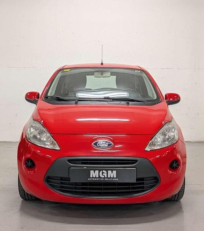Usado Ford Ka S 69 CV (50 kW) 2013 Rojo Utilitario